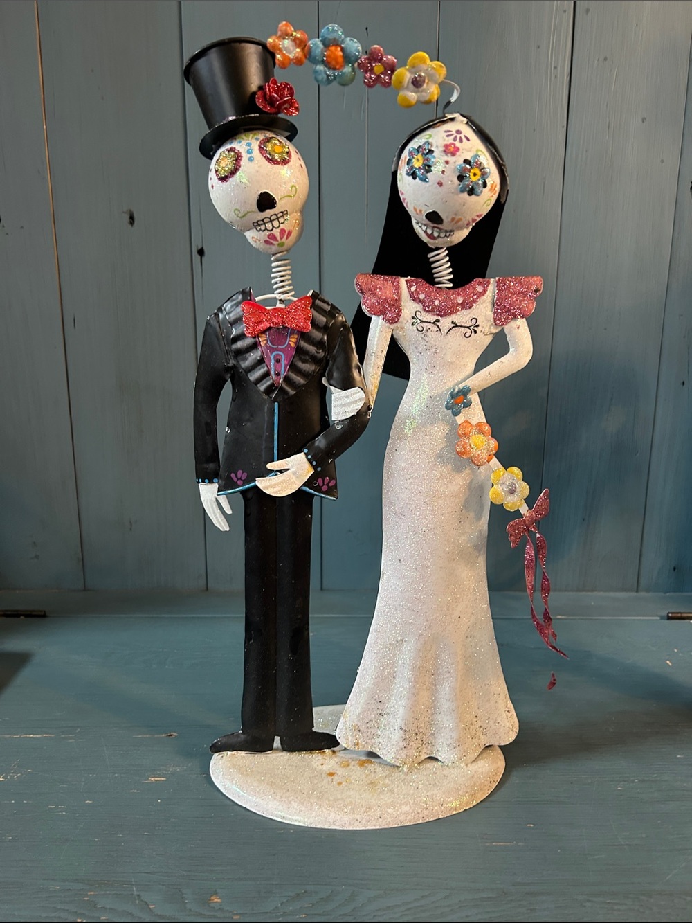 Halloween Mexican Day of the Dead Bride & Groom Figurines - White, Black, Pink